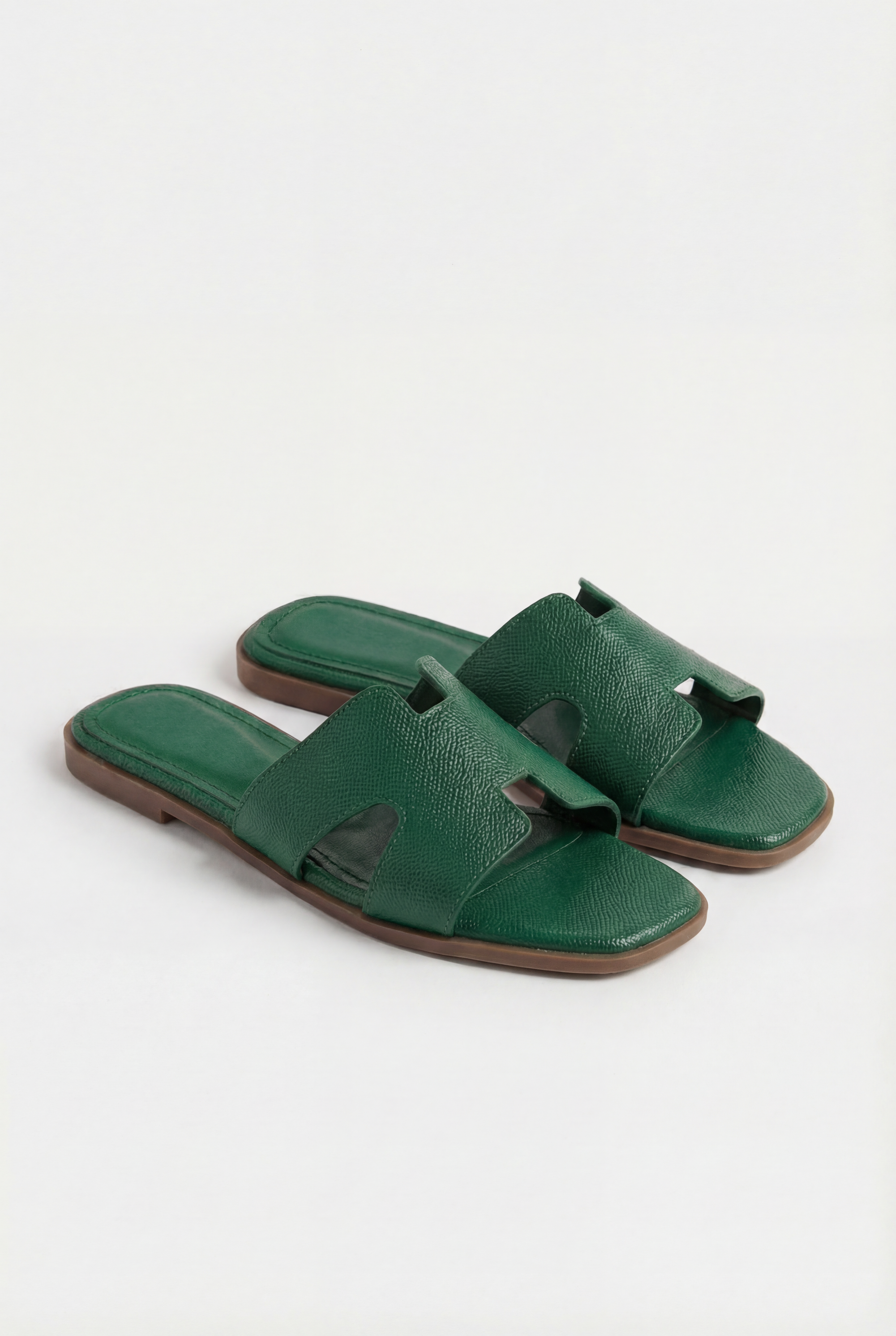 Sandalias planas de ecopiel