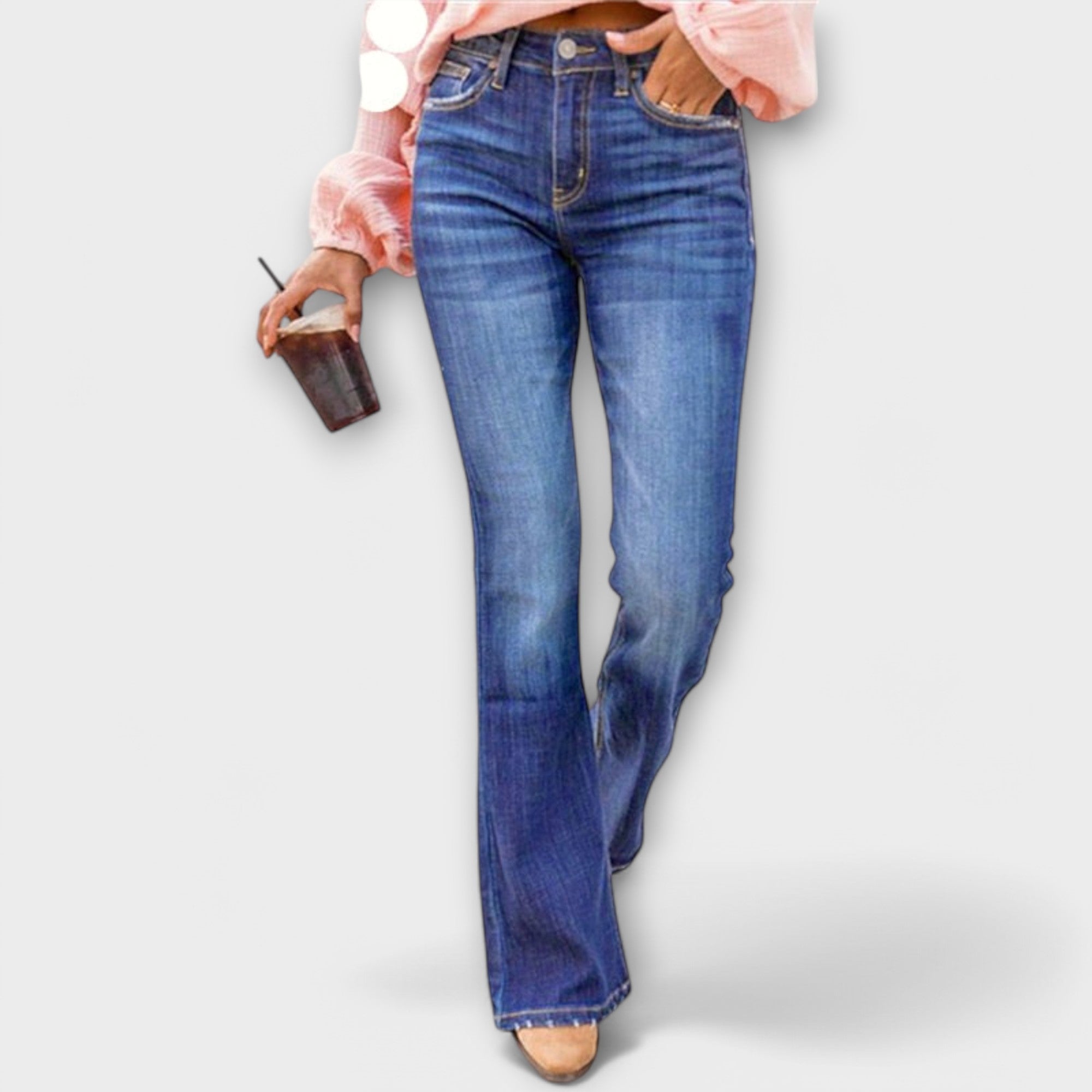 Daniela - Jeans Rectos de Tiro Alto con Acabado Denim Clásico