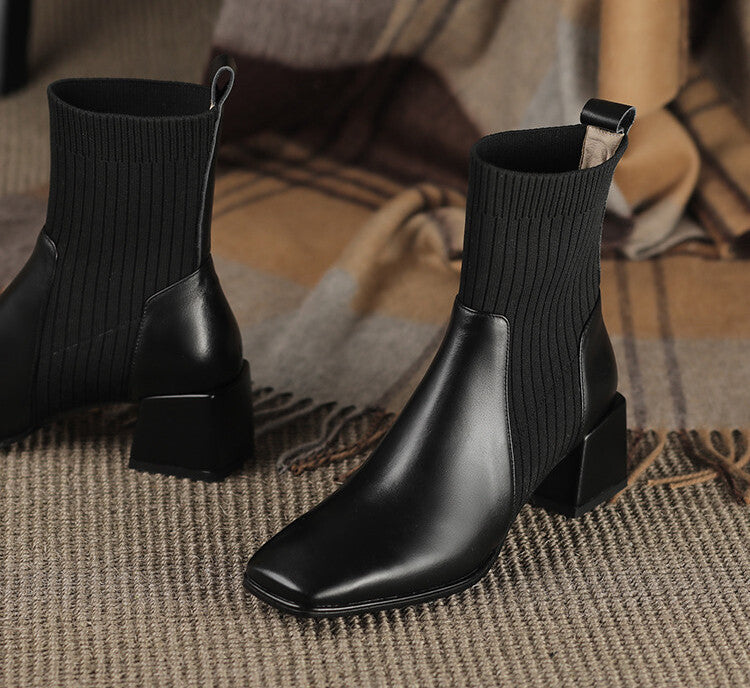 Valeria - Botines Elegantes con Panel Elástico y Tacón Cuadrado Confort Premium