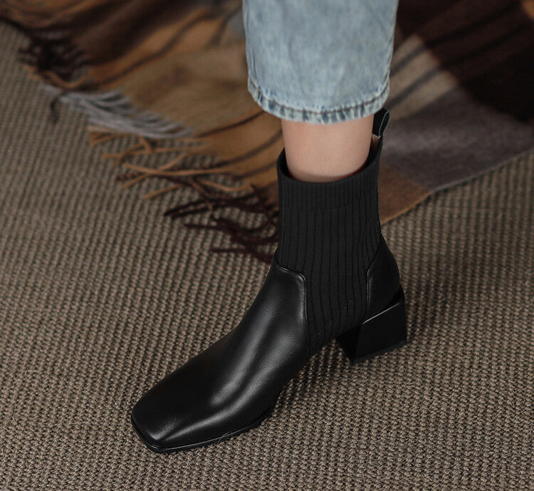 Valeria - Botines Elegantes con Panel Elástico y Tacón Cuadrado Confort Premium