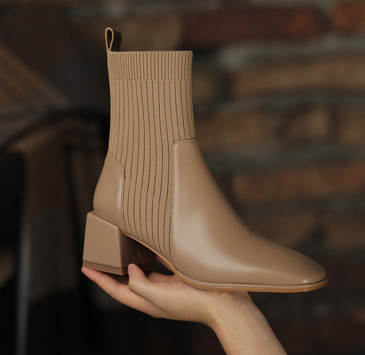 Valeria - Botines Elegantes con Panel Elástico y Tacón Cuadrado Confort Premium