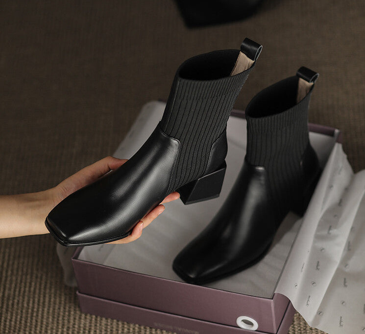 Valeria - Botines Elegantes con Panel Elástico y Tacón Cuadrado Confort Premium