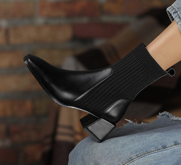 Valeria - Botines Elegantes con Panel Elástico y Tacón Cuadrado Confort Premium