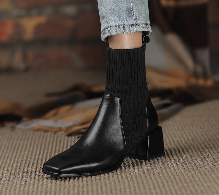 Valeria - Botines Elegantes con Panel Elástico y Tacón Cuadrado Confort Premium