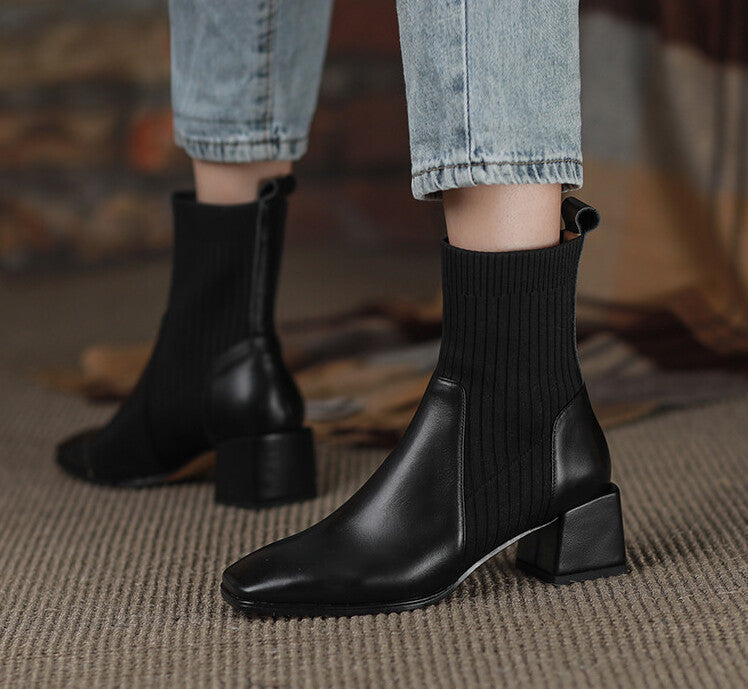 Valeria - Botines Elegantes con Panel Elástico y Tacón Cuadrado Confort Premium