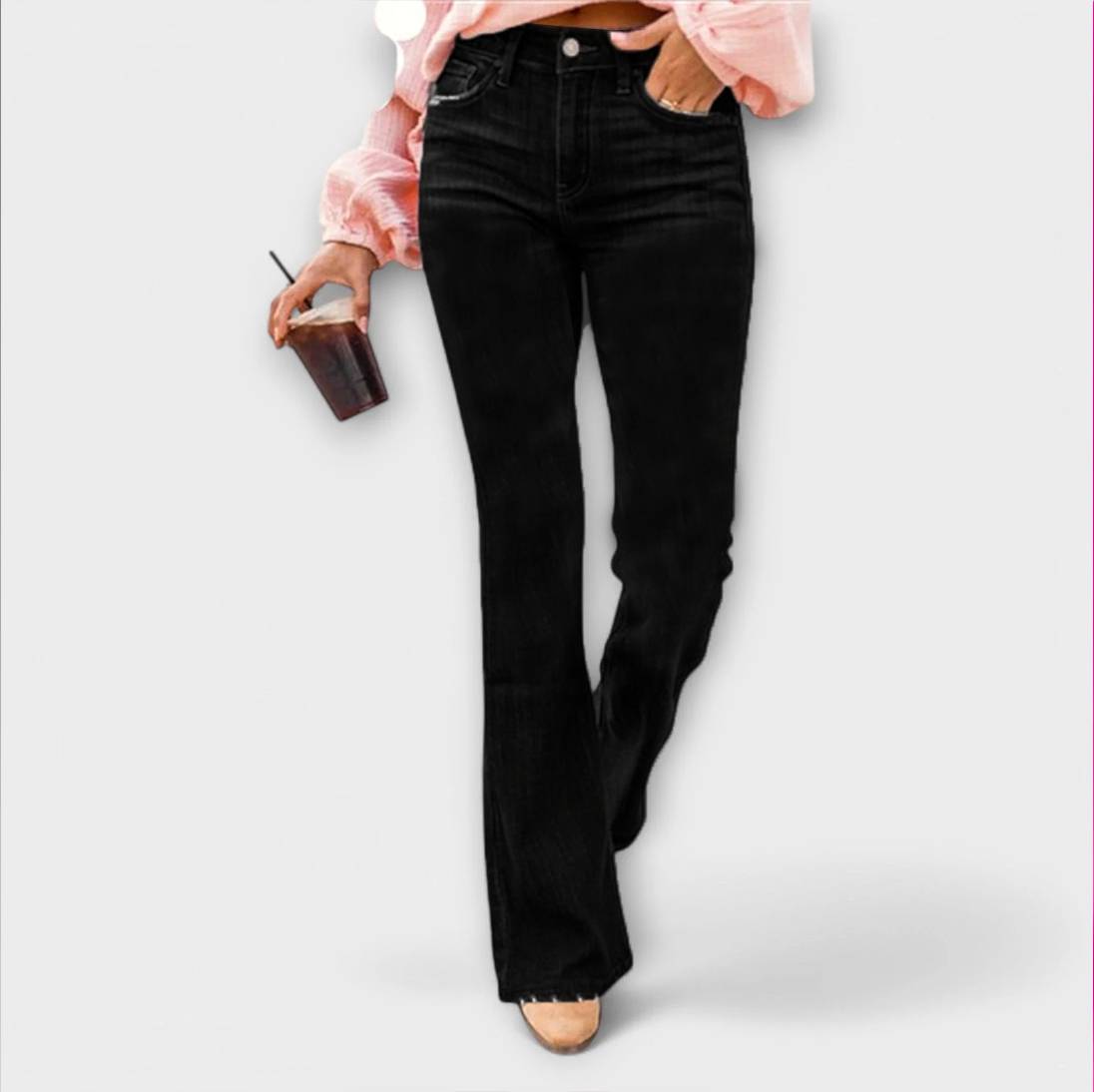 Daniela - Jeans Rectos de Tiro Alto con Acabado Denim Clásico