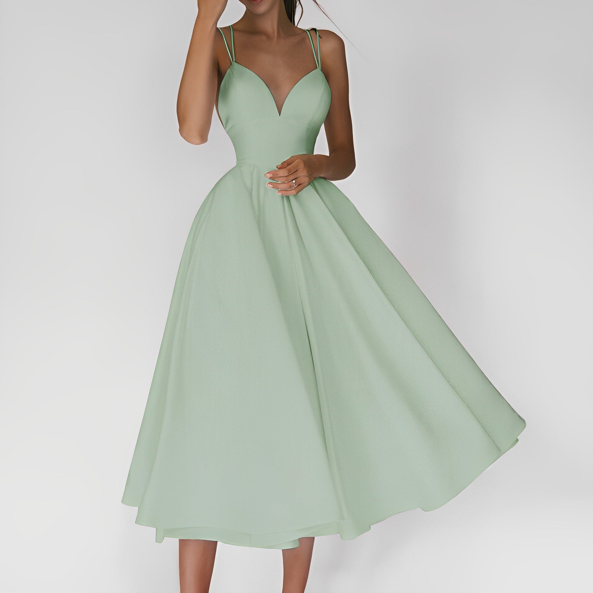 Valeria - Vestido Midi de Tirantes con Falda Amplia y Corte Elegante