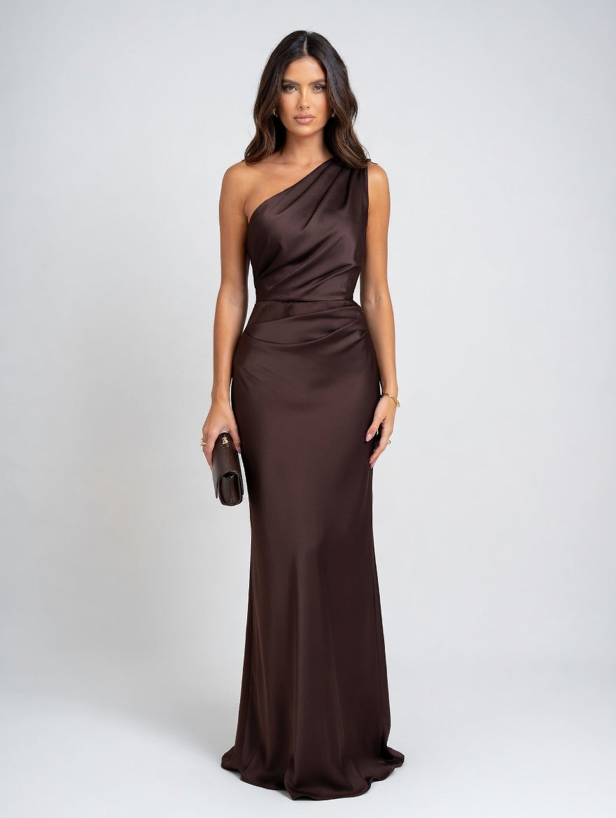 Fernanda - Vestido Largo Satinado de Un Hombro con Corte Elegante Sofisticado